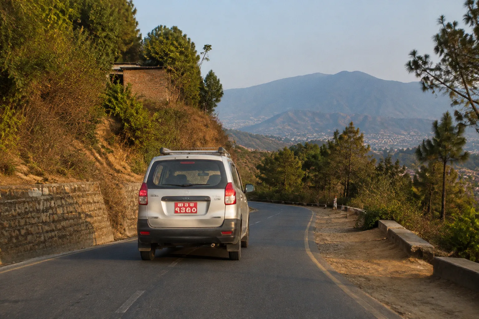 Alquiler de coches en Katmandú (Nepal): guía práctica y normativa