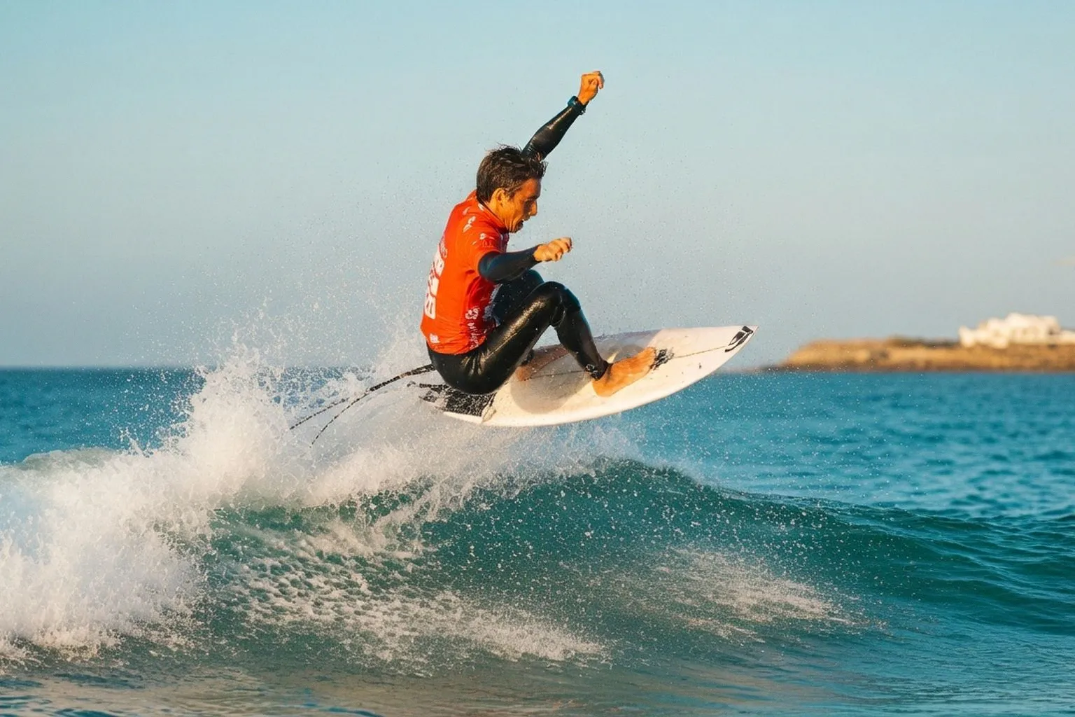 El Edommo Surf Pro Razo asciende a la categoría absoluta de la World Surf League