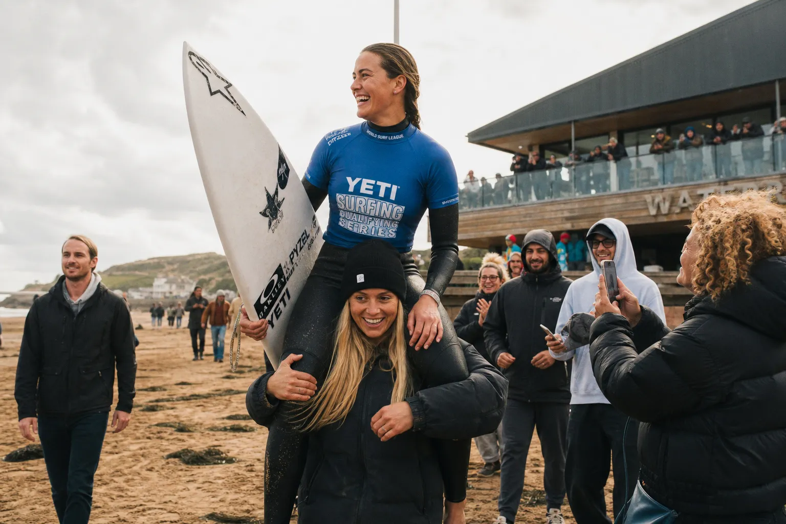 Janire González-Etxabarri conquista el YETI Pro de las Qualifying Series en Inglaterra
