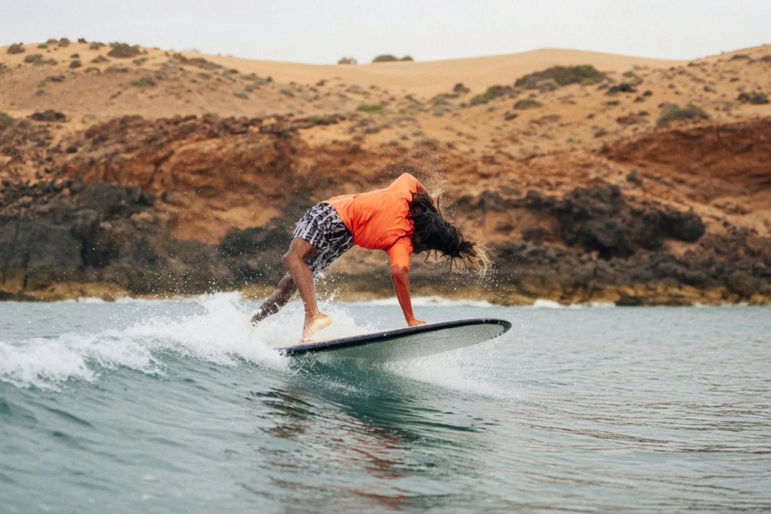 Más allá de la filosofía: cómo el surf transforma tu capacidad física y mental