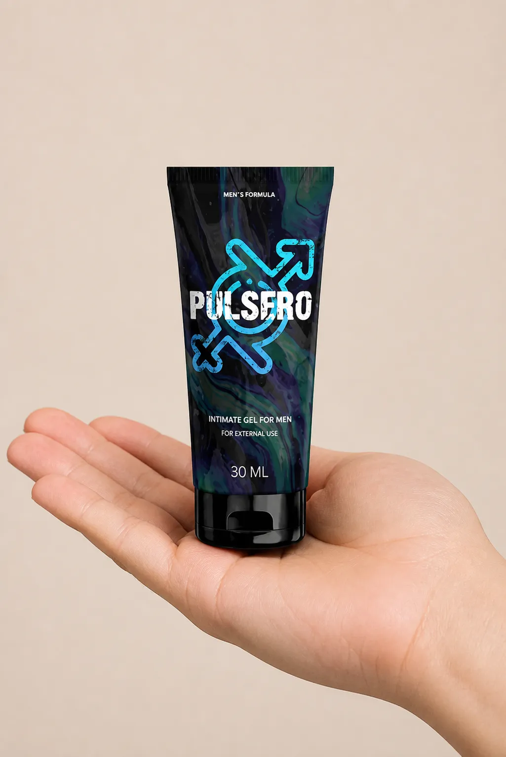 Pulsero gel — el envase en la mano
