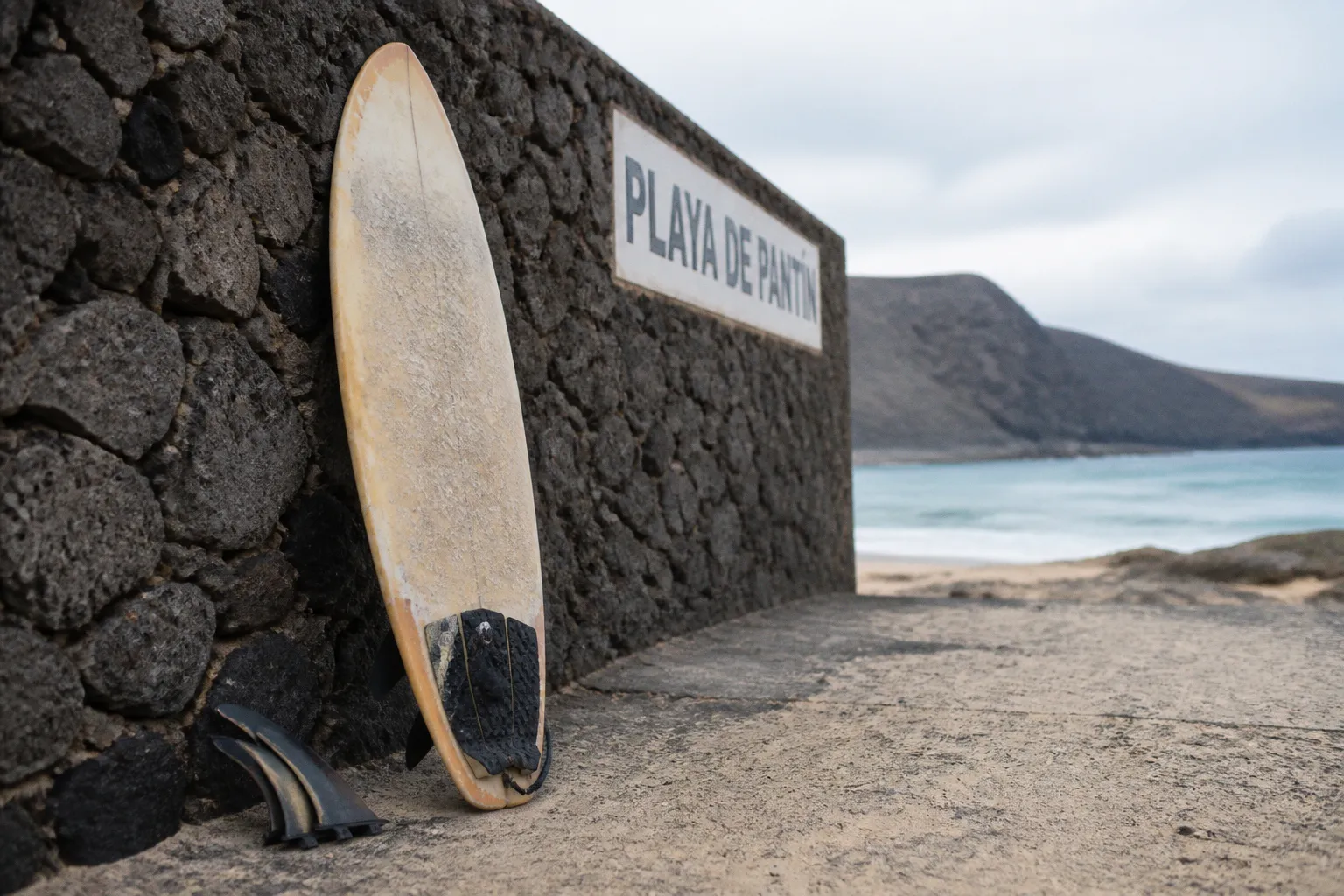 Pantín se convierte en el epicentro del surf mundial durante nueve días de competición