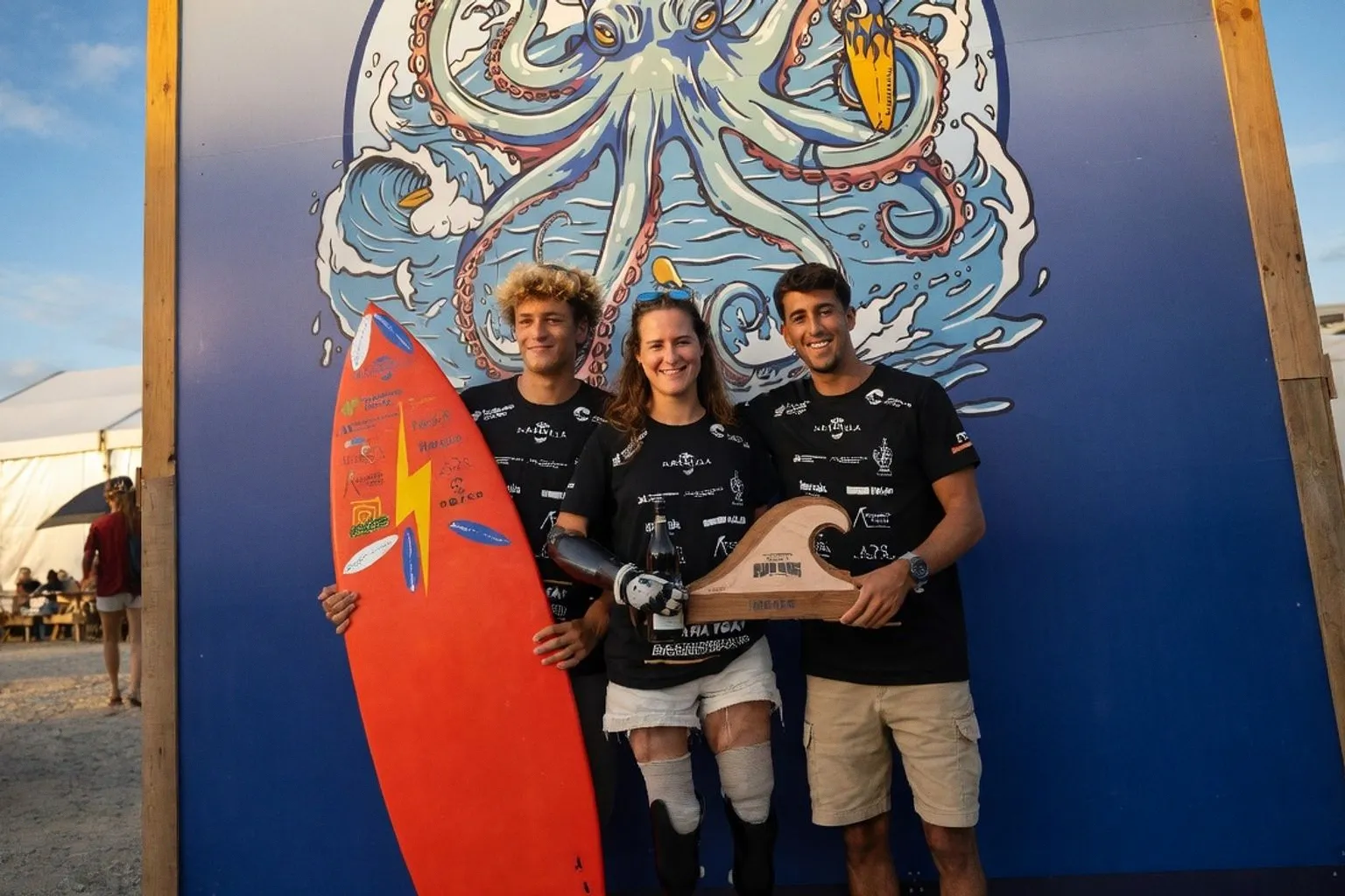 Sarah Almagro se corona campeona en el Pantín Classic con una exhibición de surf adaptado